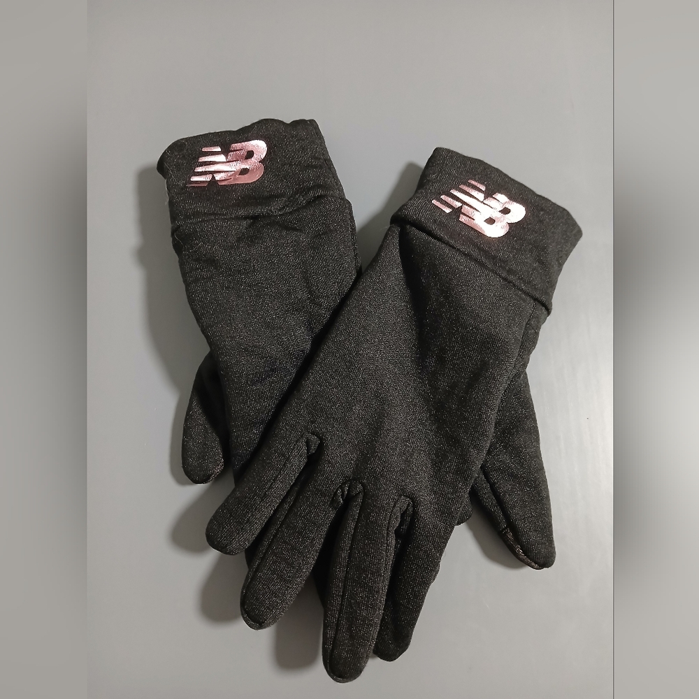 New Balance Black Gloves - Picture 4 of 5